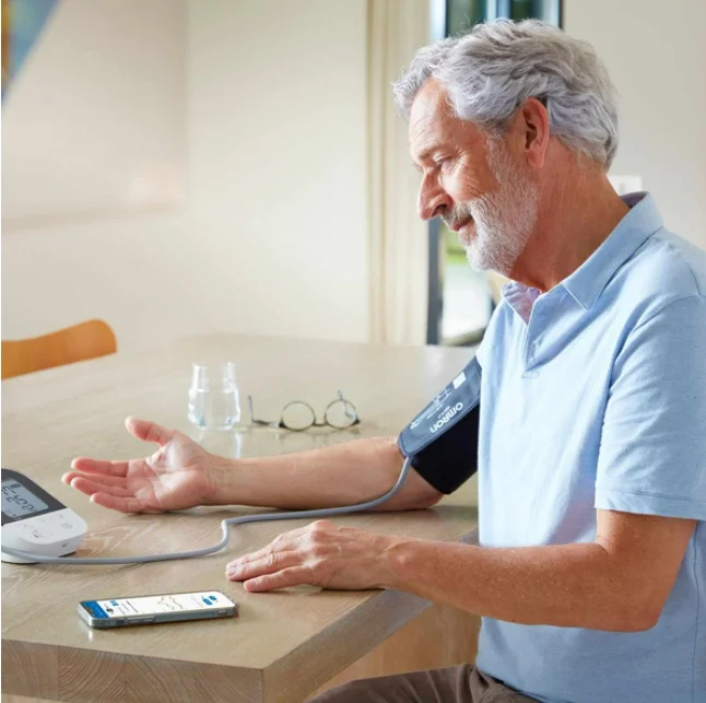 Omron Blood Pressure Monitor M4 IT - Image 2